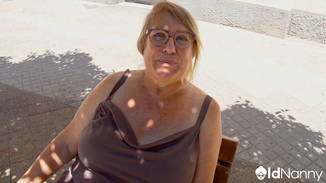 YOUNG BOY MASSAGES GIANT TITS AND THEN FUCKS OLD PUSSY