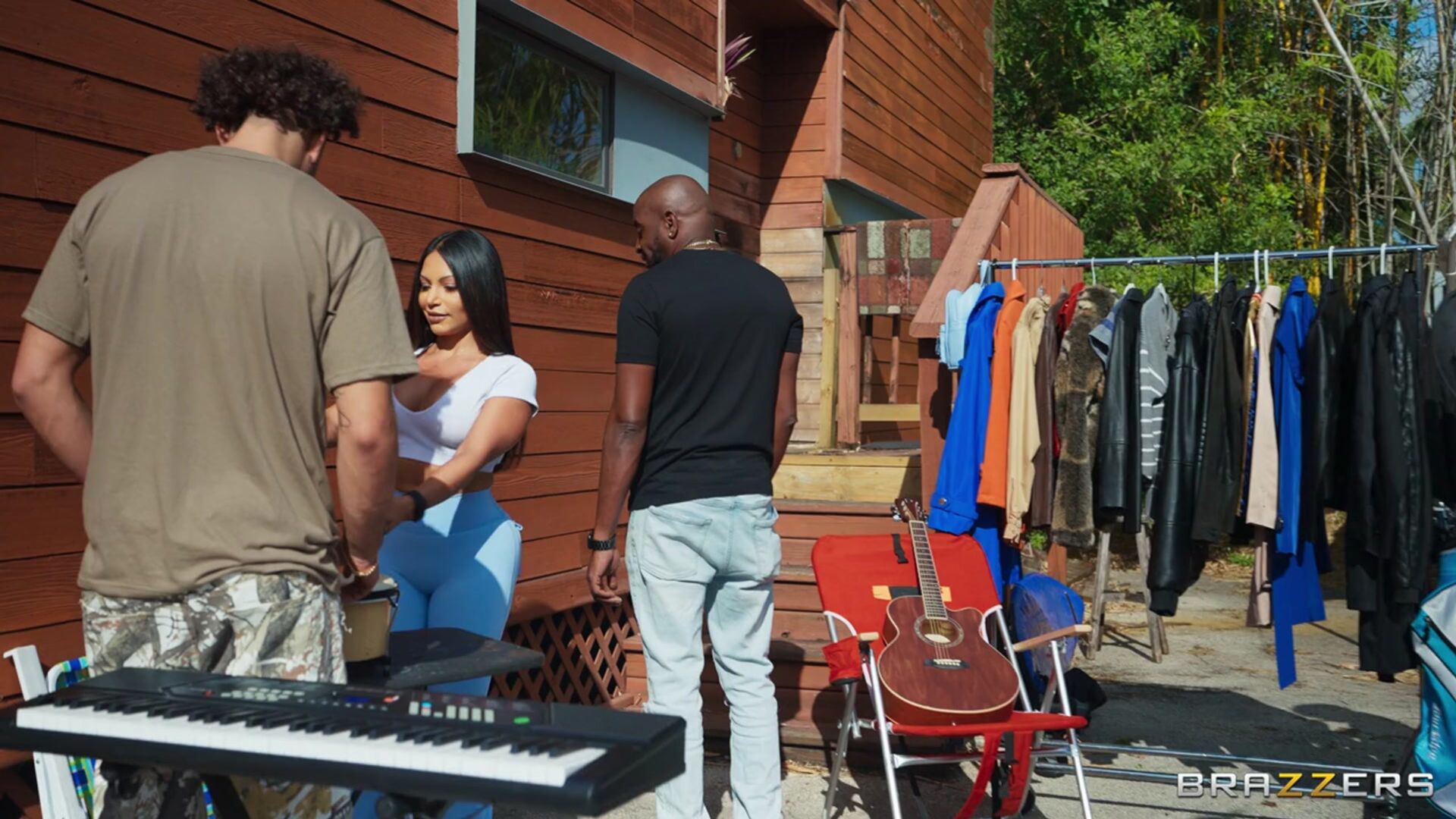Sweet Deal! An Intense Yard Sale Dickdown