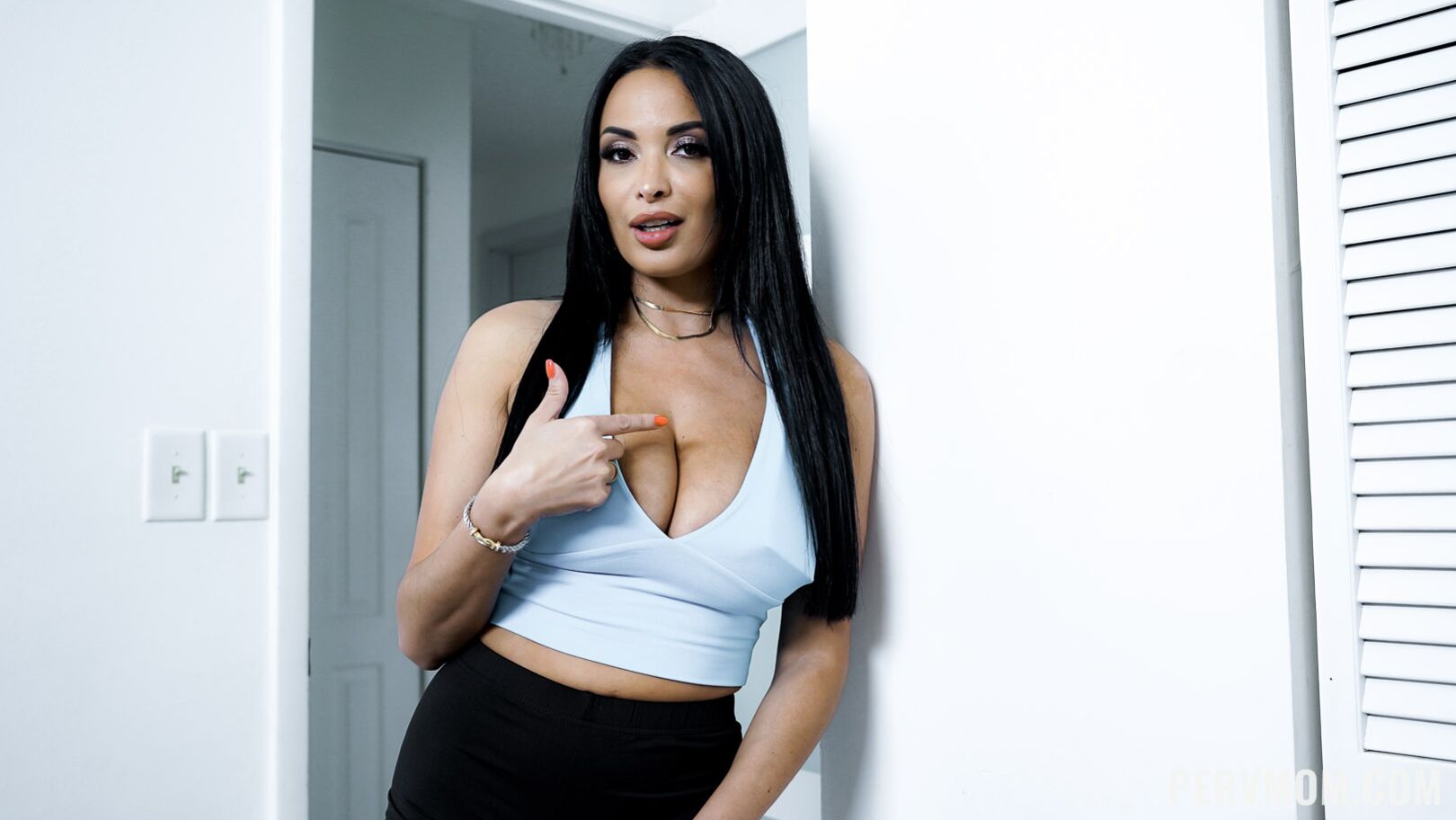 Stepmom Knows Best, Forget Your Girlfriend and Fuck Her Already
