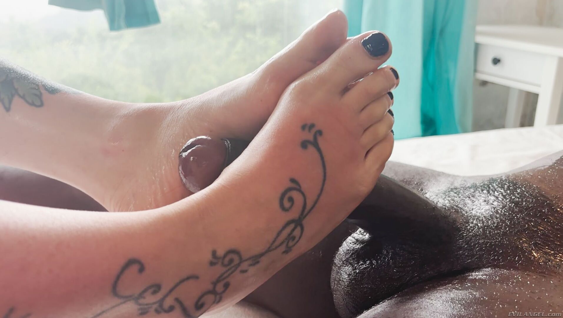 Three Girls Share Cock & Foot Fetish