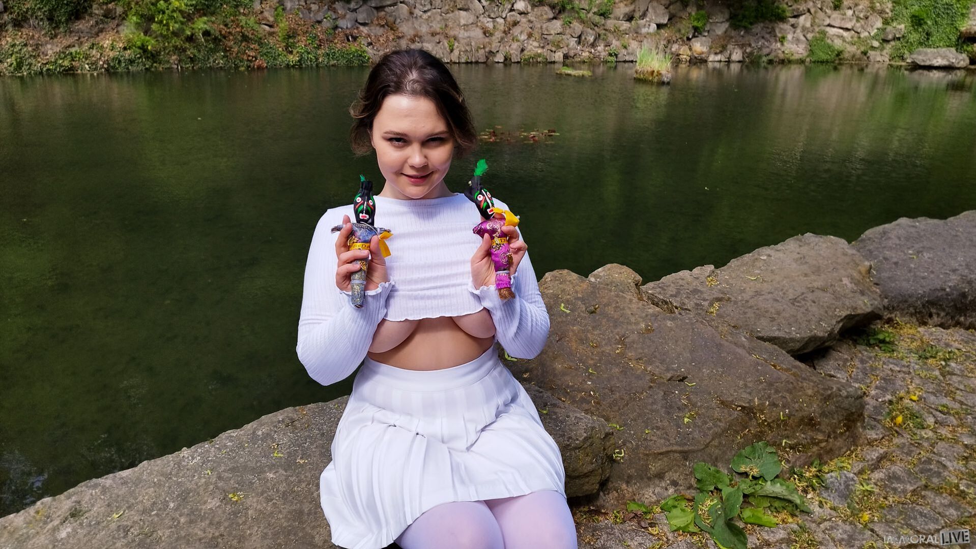 BIG NATURAL TITS BADDIE PEACHY ALICE USES VOODOO for CREAMPIE THREESOME