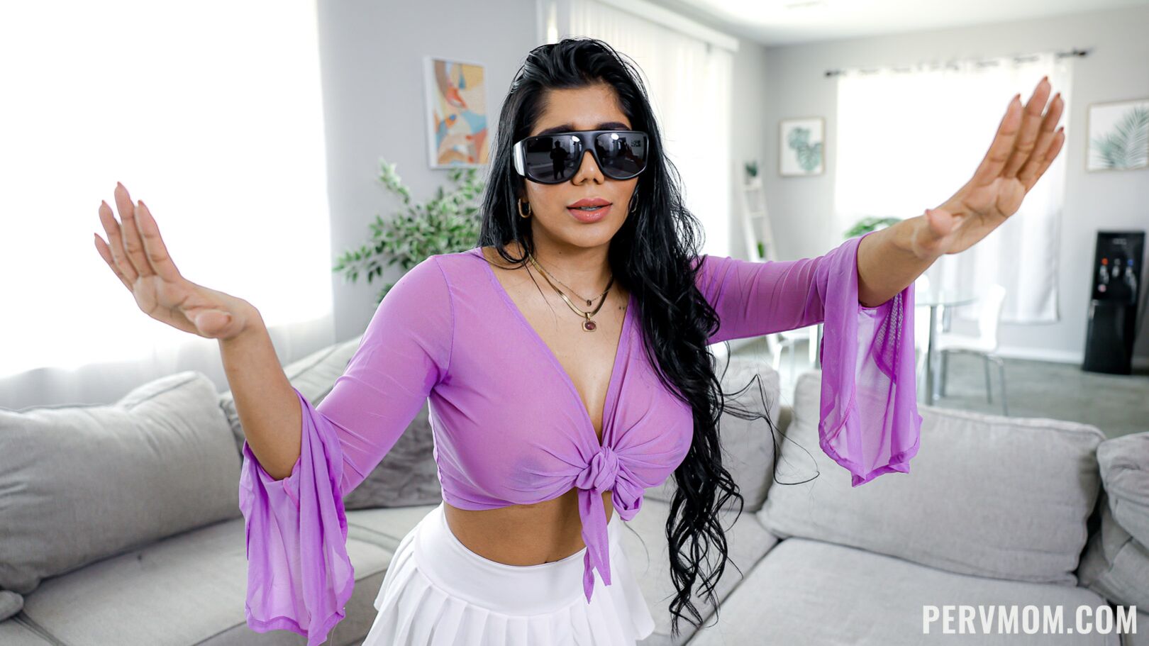 Blind Date: I Finally Fucked My Busty Stepmom