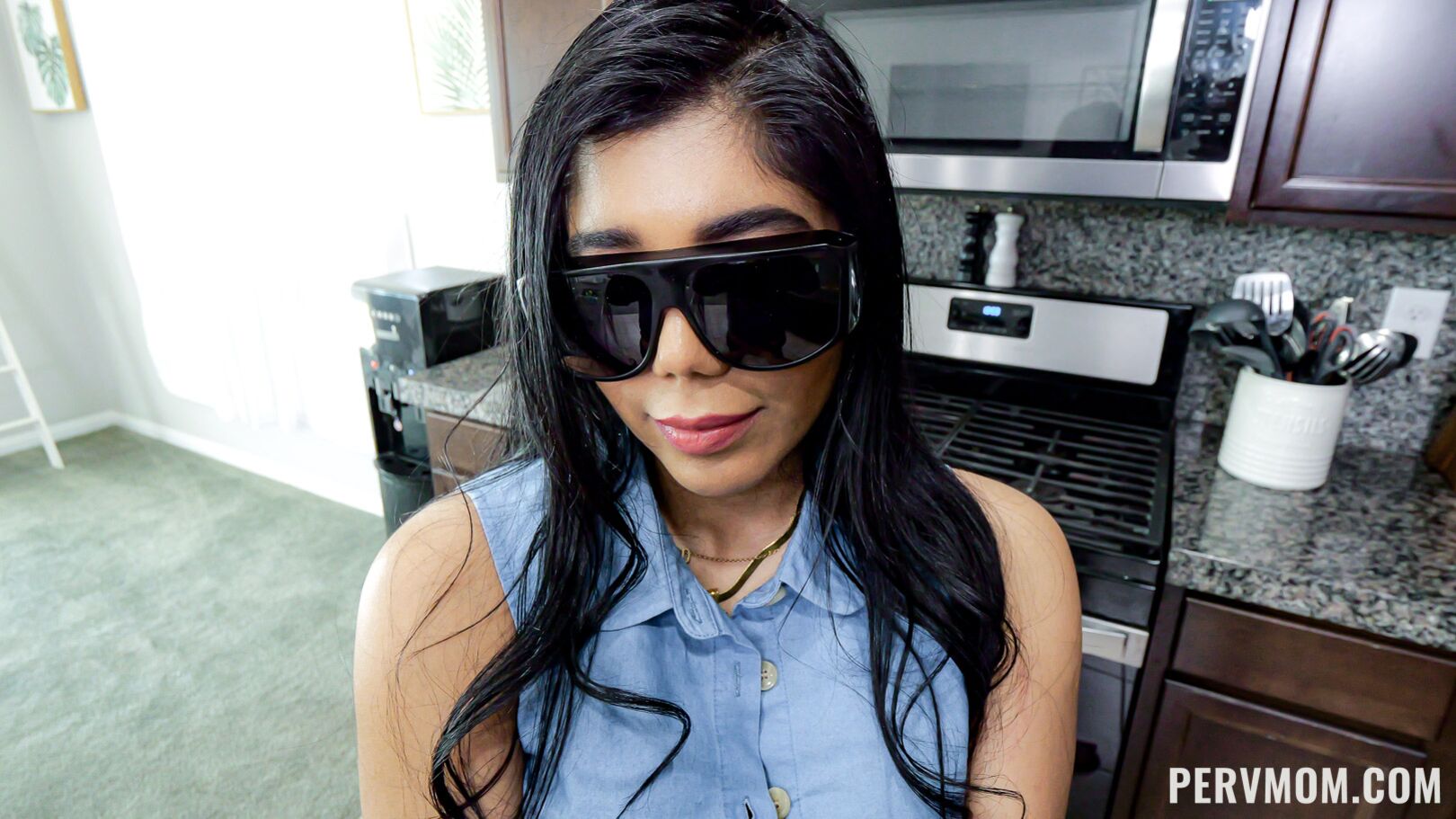 Blind Date: I Finally Fucked My Busty Stepmom