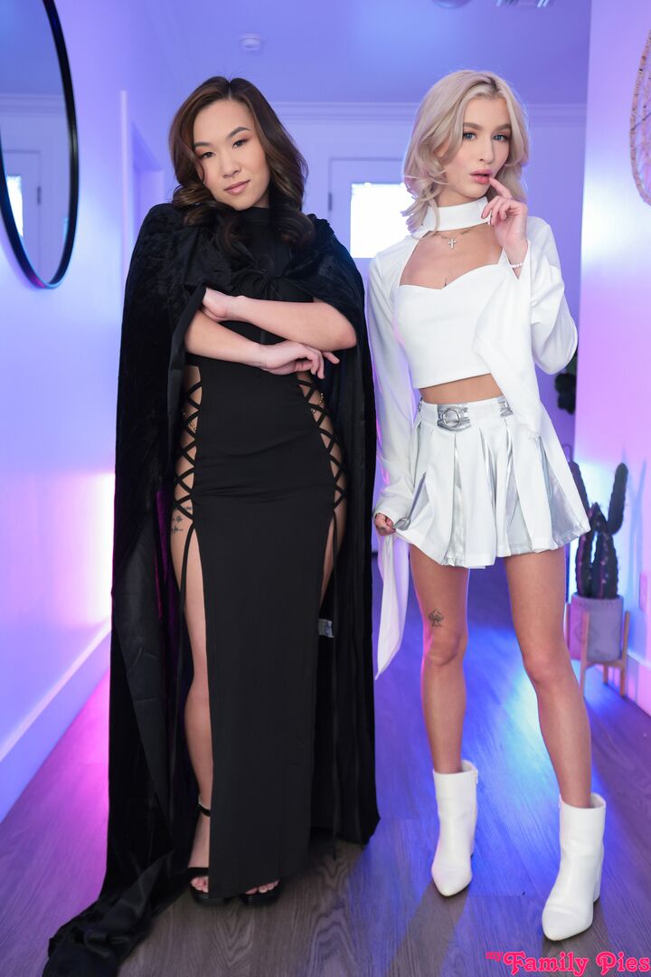 Stepsis Joins The Lust Side - S37:E4