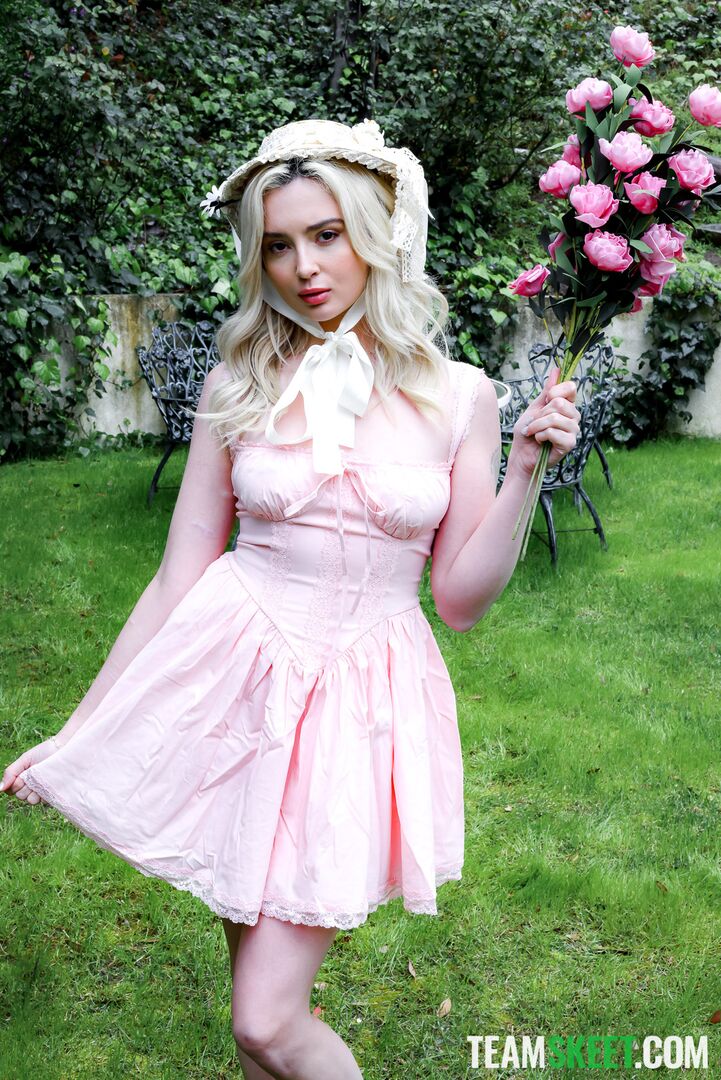 April Spotlight: Welcumming Springtime With Lexi Lore