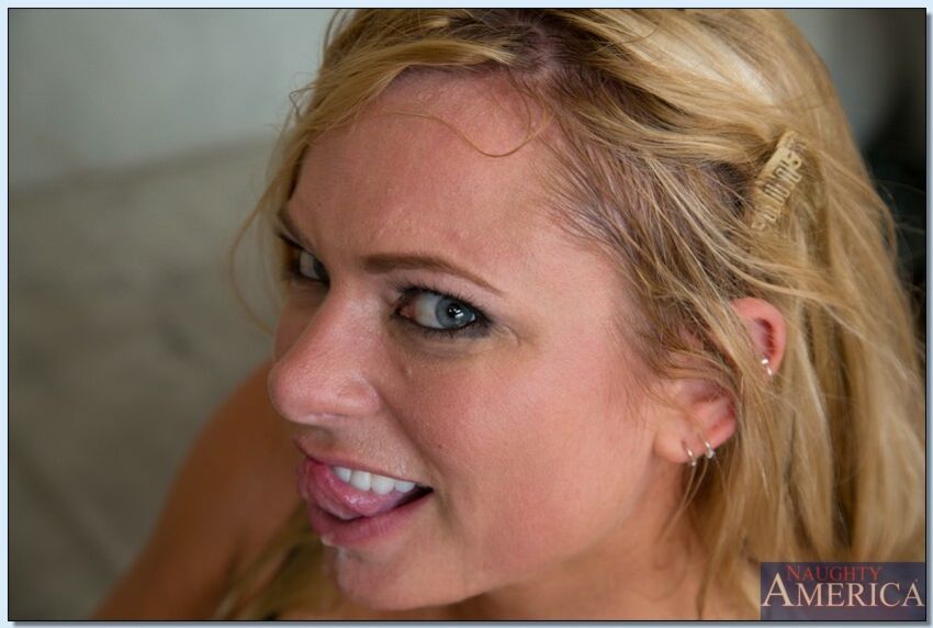 Friend's mom Briana Banks fucking in the den with her tits