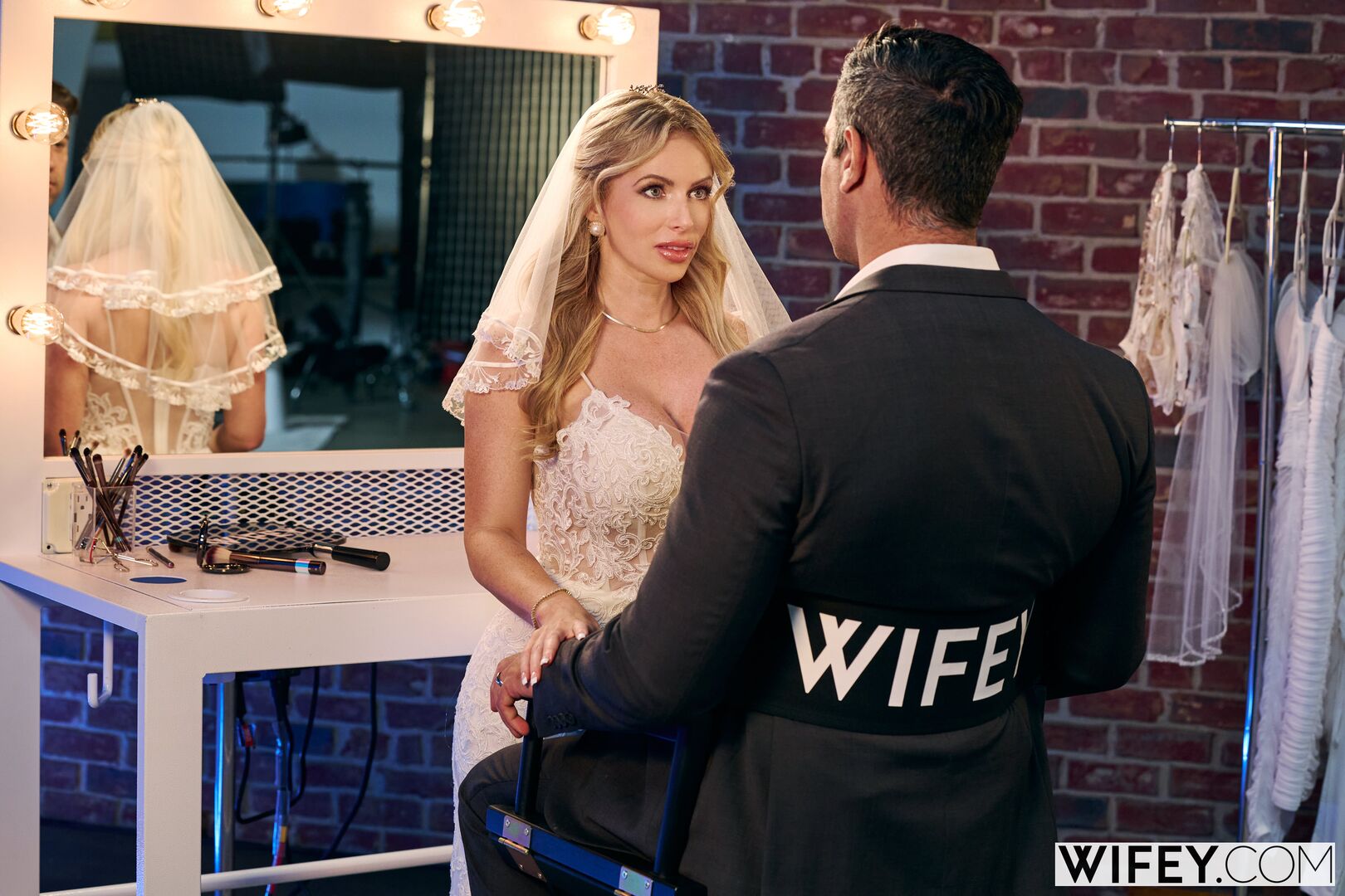 Danielle And Richard - Bride Gets Gangbanged While Hubby Watches