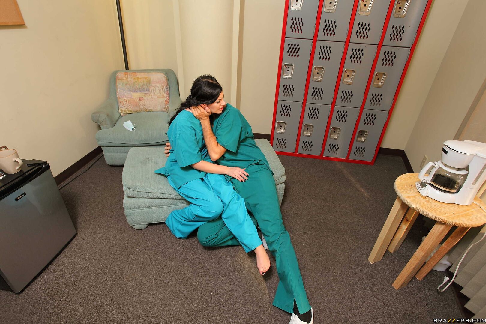 Sexy Doctor Takes Advantage Of Male Nurse