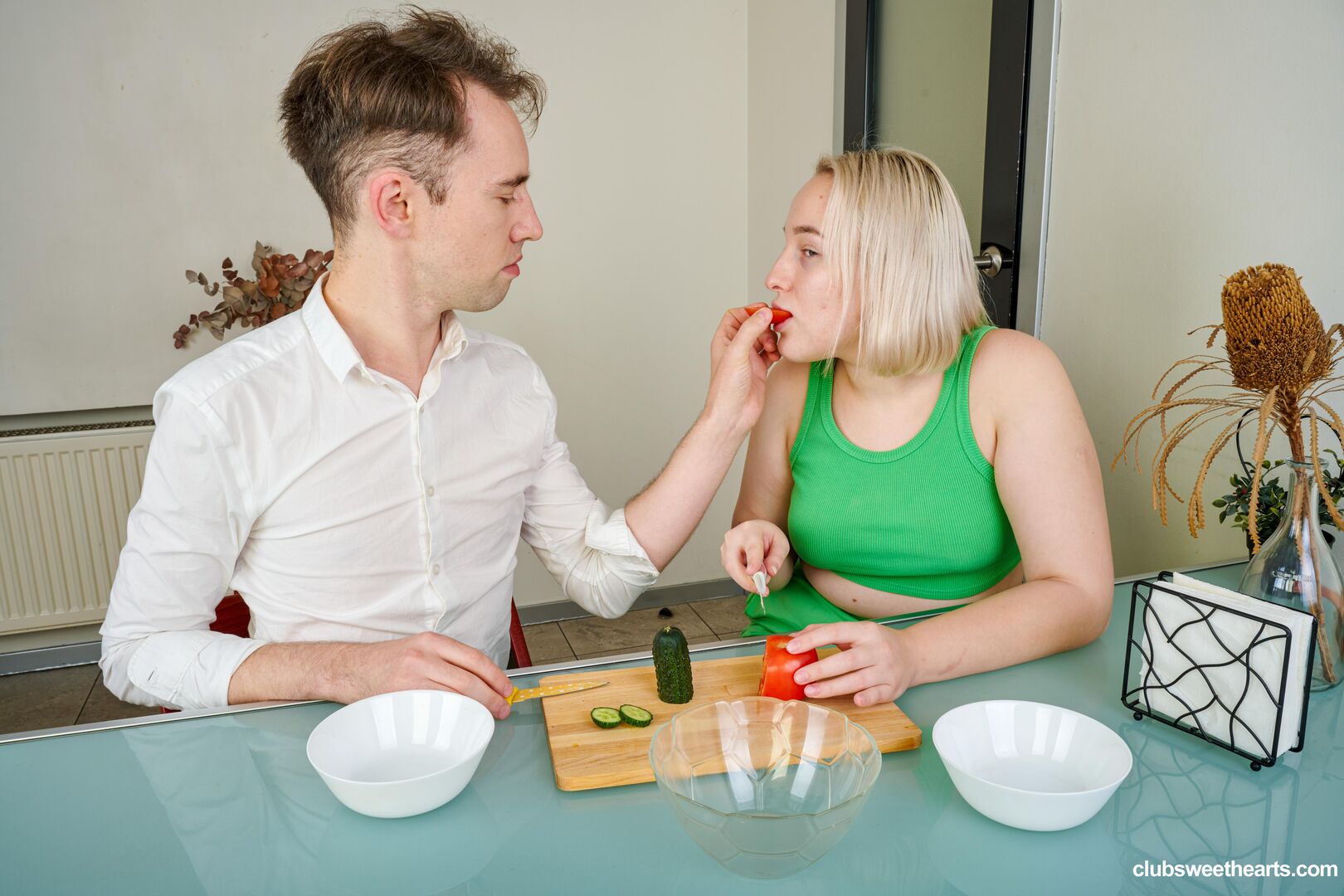 Avrora Murai is hungry AF