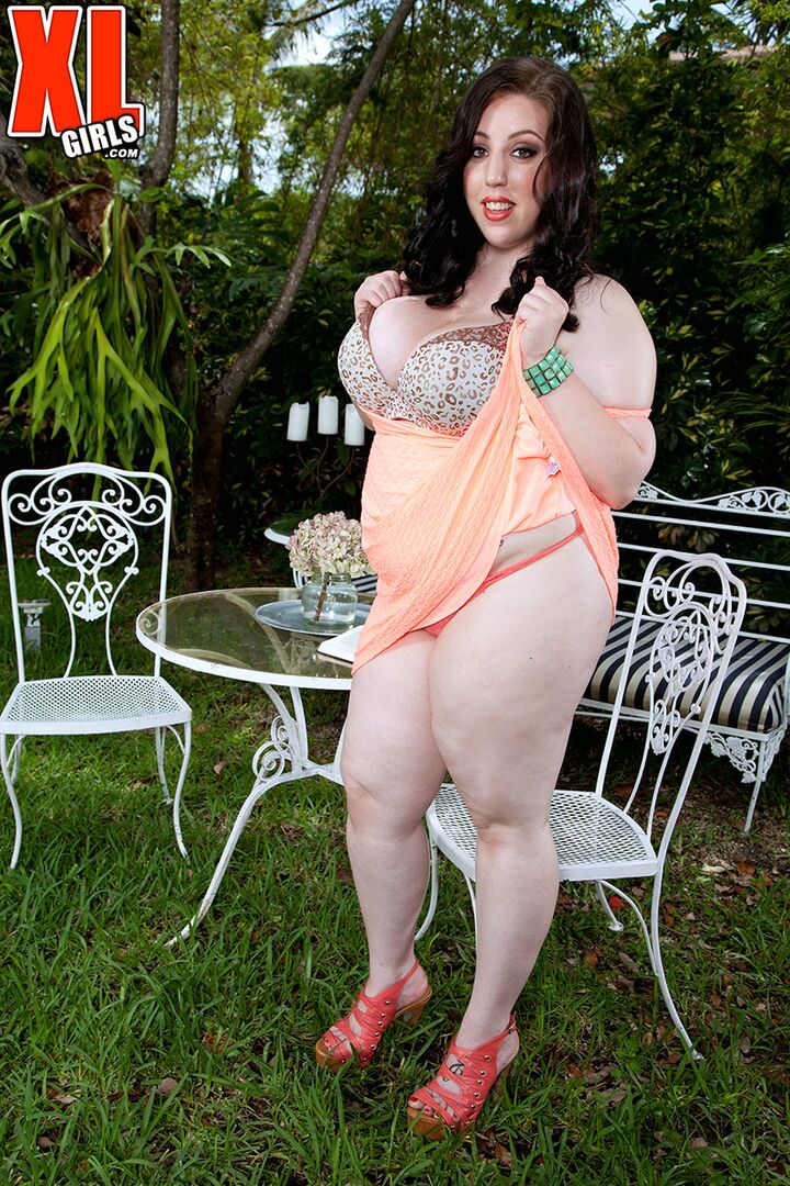 Plush & Sexy 43811