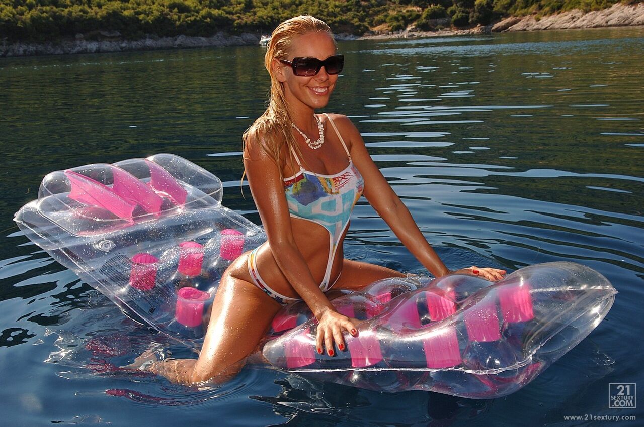 Skinny dippin'