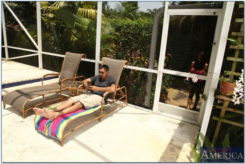 Latina Rikki Nyx fucking in the patio with her big ass