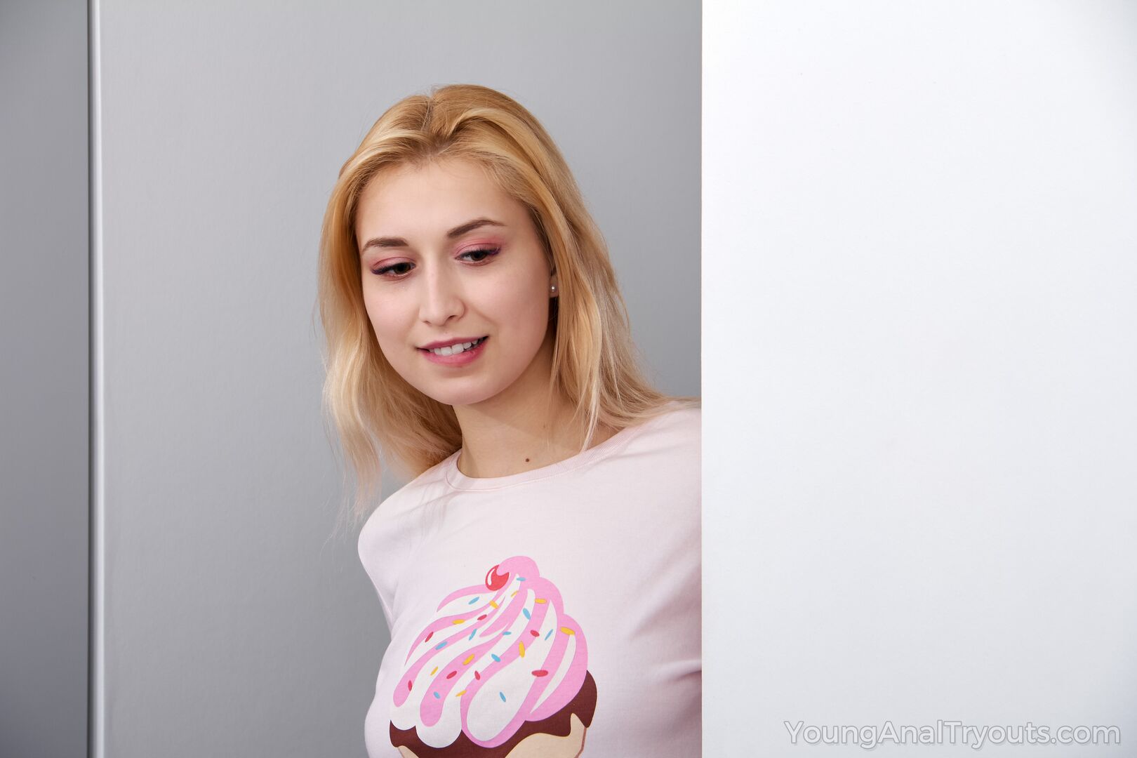 Blonde craves a hard dick