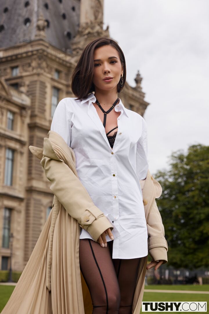 In Vogue 2 - Part 3