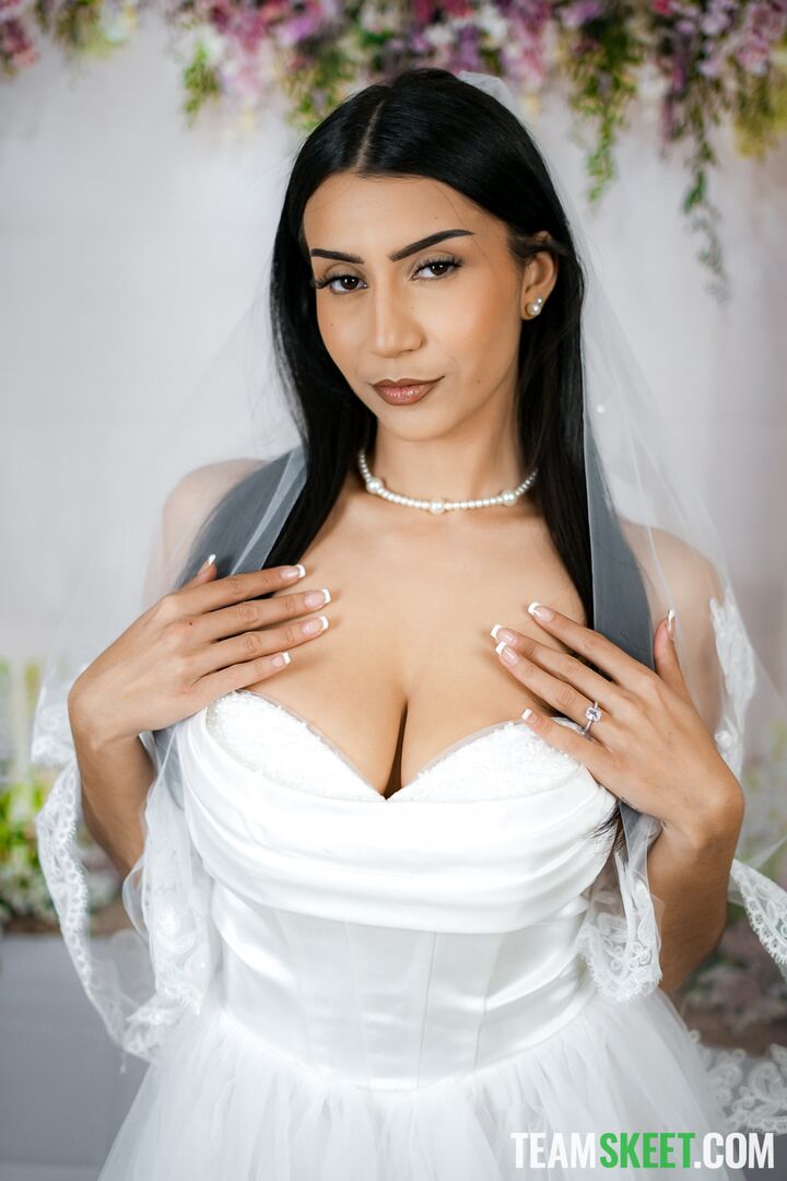 May Spotlight: Roxie Sinner is Desperate to Get Pounded