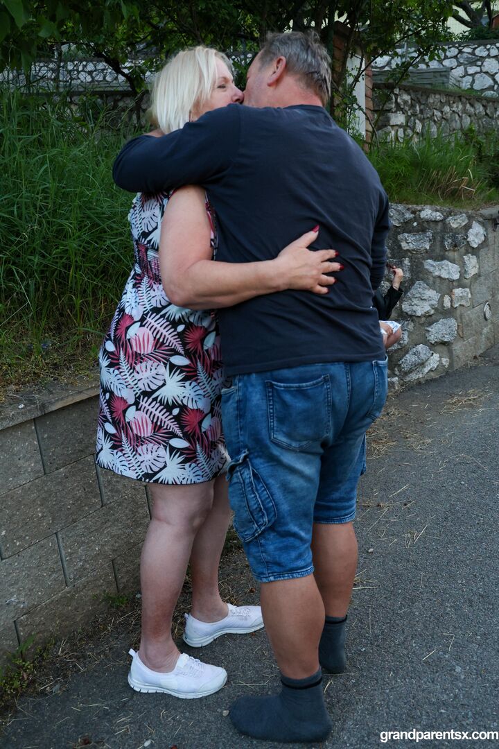 Street encounter ends up in a threesome