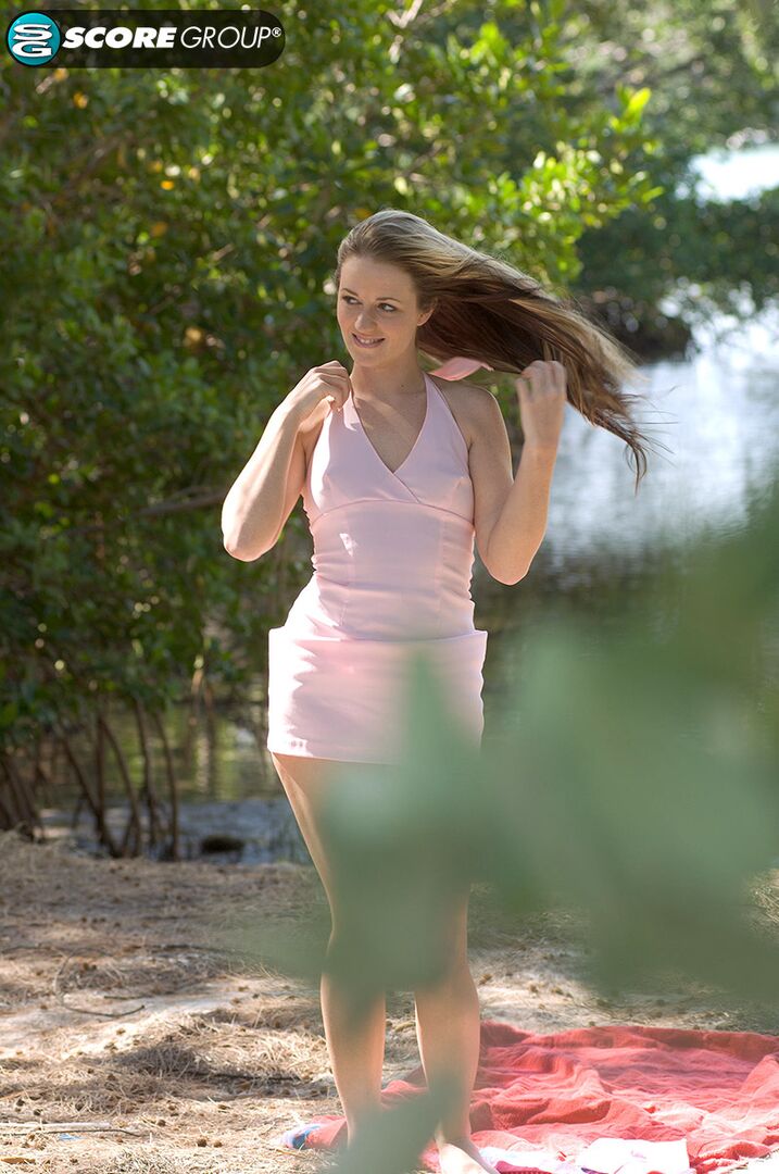 Ashlyn Lee goes fishing, but she would rather enjoy a masturbation session on the sand. She gets caught on-camera by our voyeur videographer.
