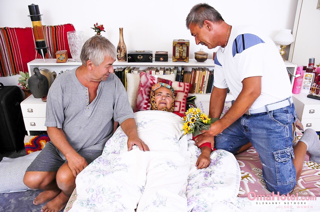 TWO MEN FOR HORNY OLDER GRANDMA