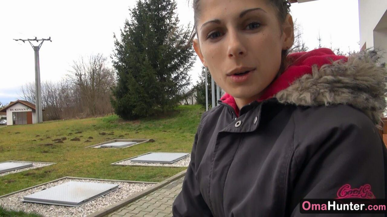 SASHA FOUND AN OLDER WOMAN ON THE NET TO FUCK