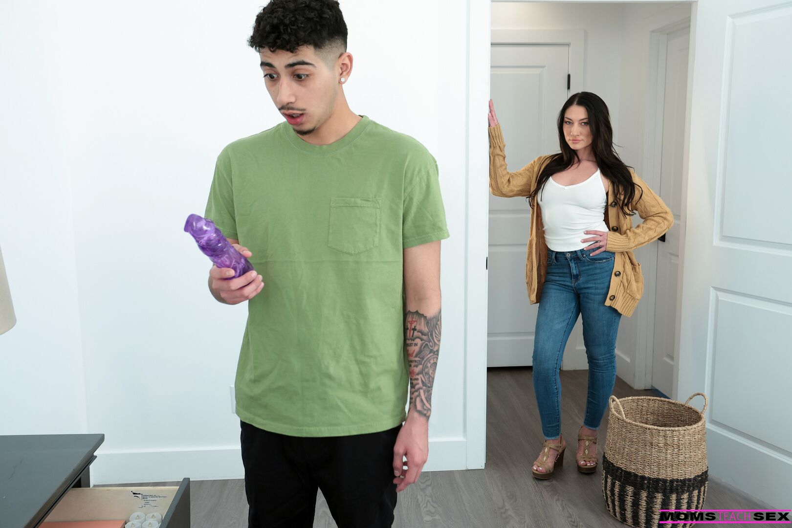 I Found My Stepmoms Sex Toys - S24:E1