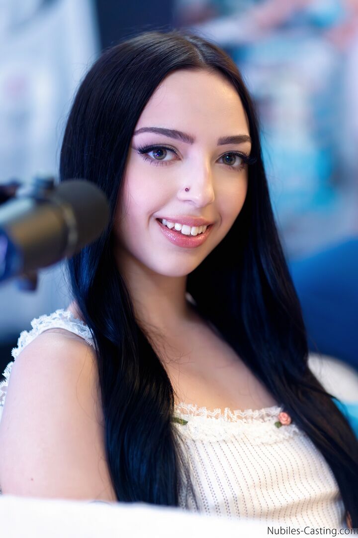 Nubiles Podcast Hailey Rose Casts Scarlett Rosewood 2 - S1:E7