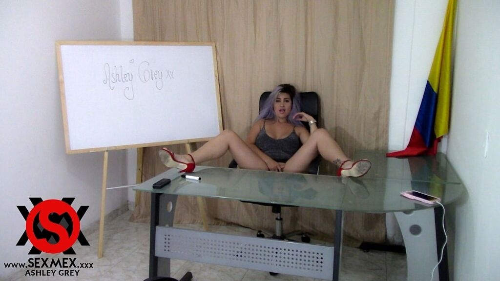 Fast Sex Before The Meeting . Ashley Grey