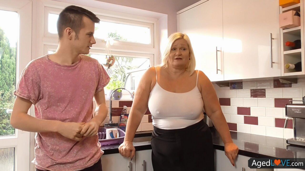 GRANNY LACEY GETS UNEXPECTED VISITOR