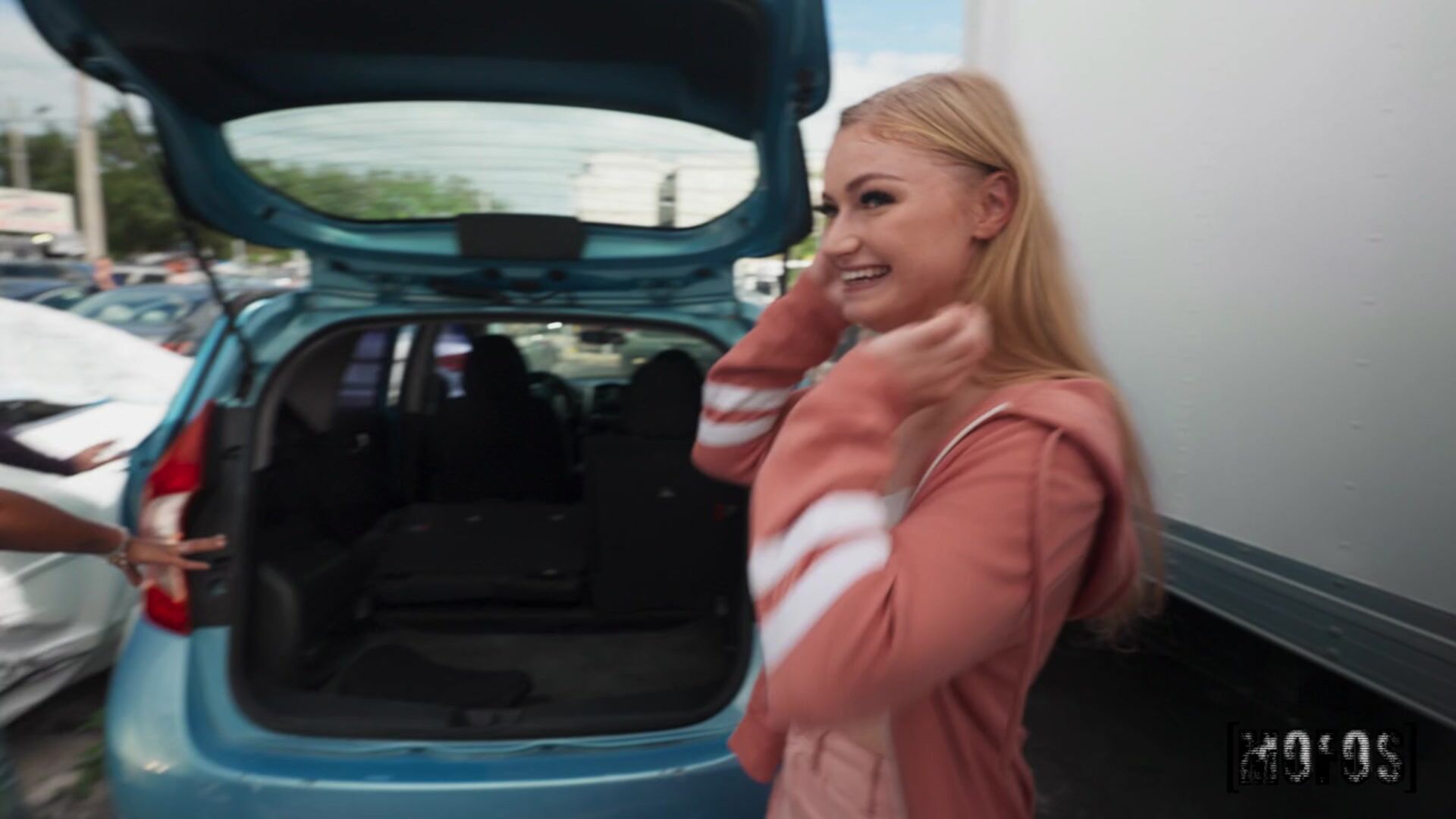 Do I Look Good in This Car?