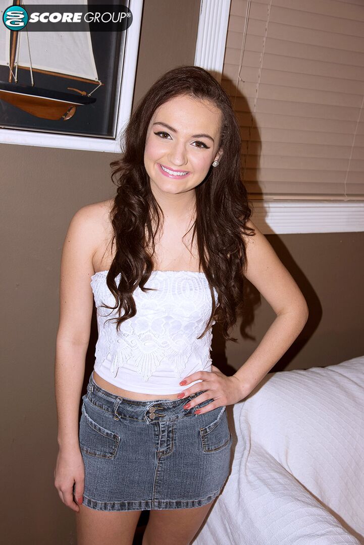 Lust at first sight with Charlotte O'Ryan, a fit 20-year-old brunette who masturbates just for you.