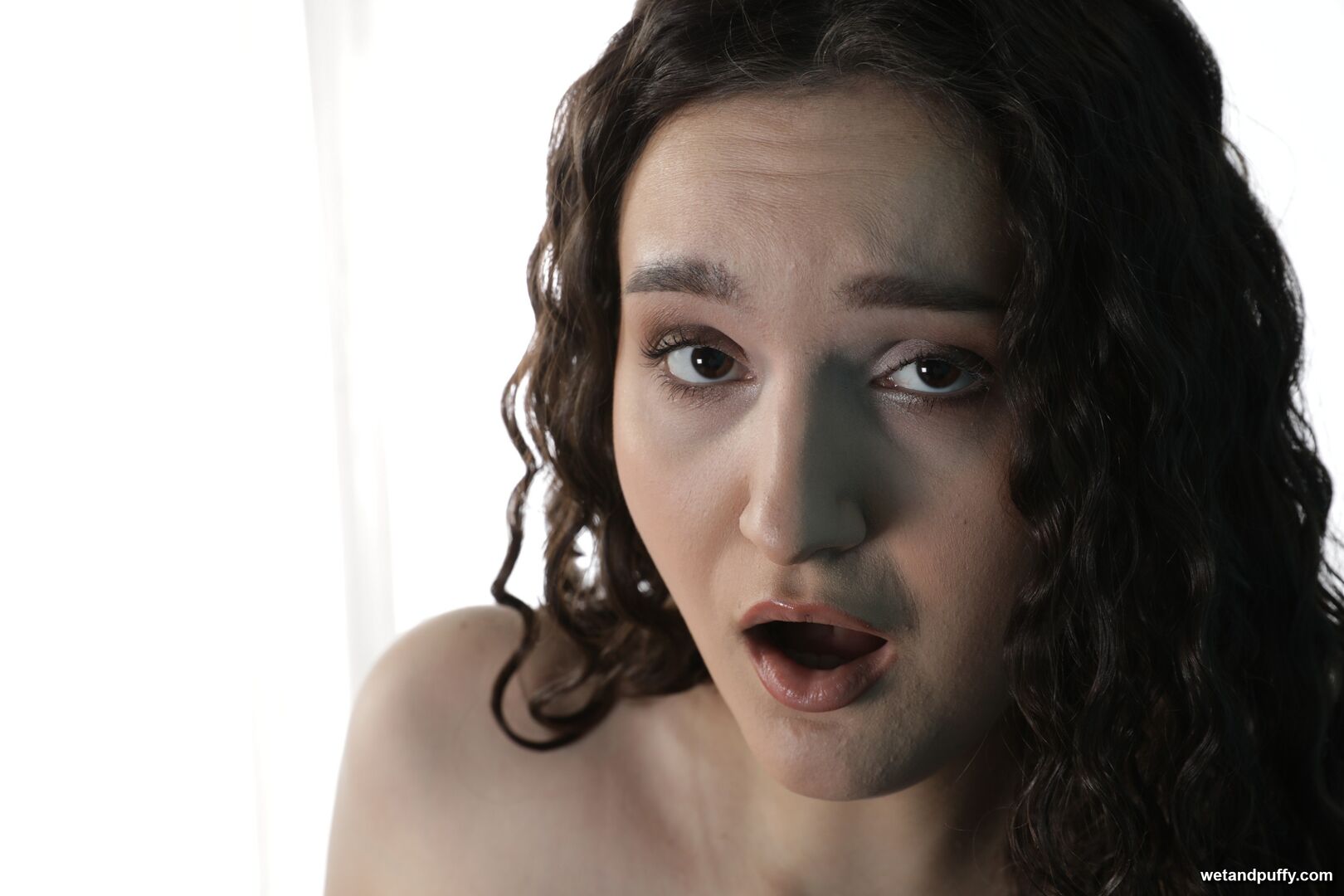 Alisa Kovi — Naturally Hairy