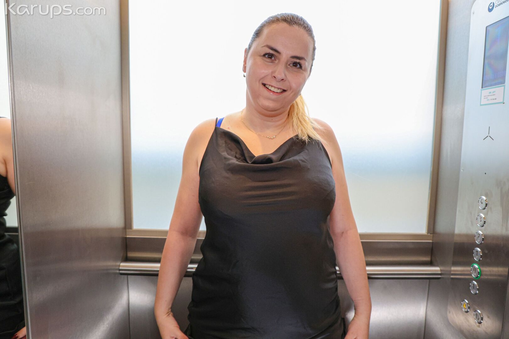 Thick MILF Pounding