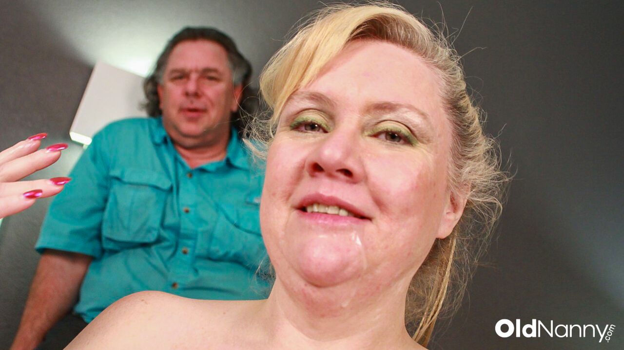 HUSBAND WATCHES HIS WIFE FUCK ANOTHER GUY