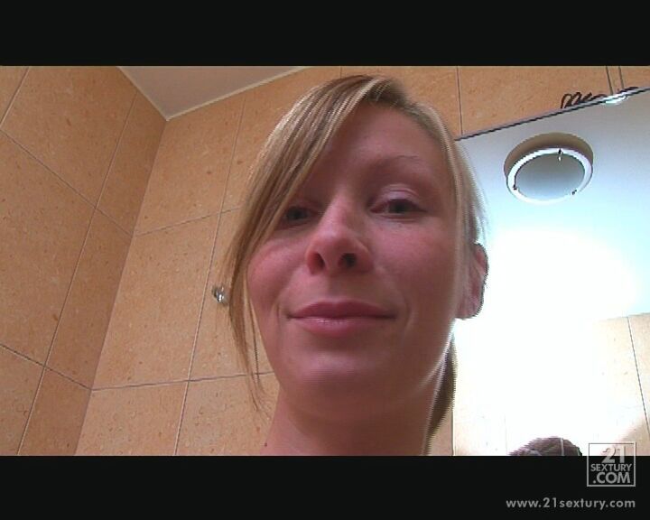 Pee with Helena