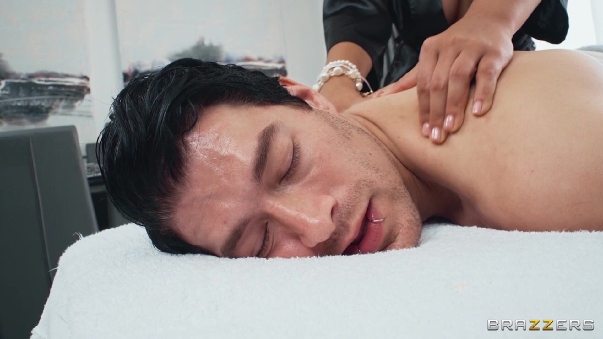 Full Body Contact! The Best Of Nuru Massages