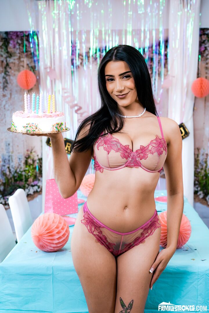 Roxie Takes on Three Step Cocks To Celebrate Graduation!