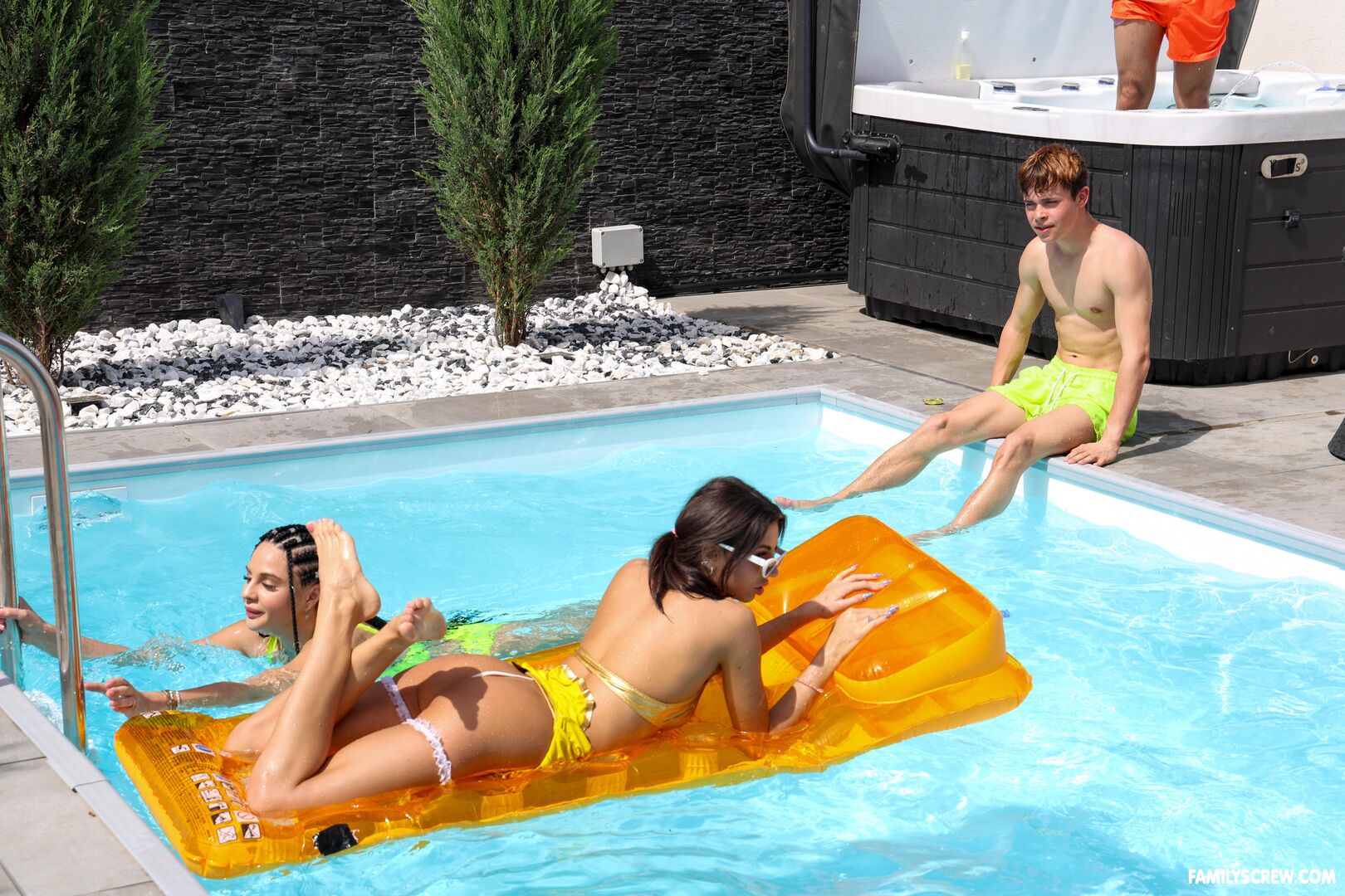Wet & Wild Pool Party part 1