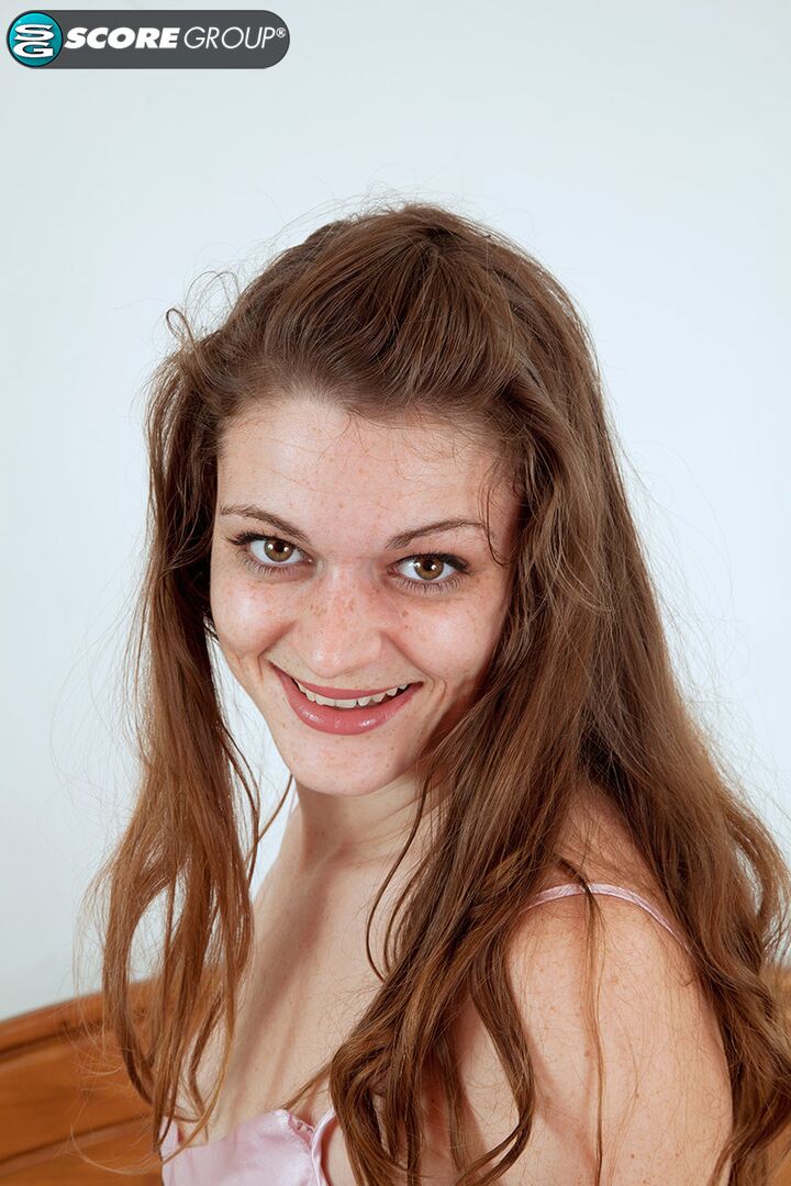 Listen to British Bush Baby Sofie dirty talk as she plays with her very hairy pussy with her favorite toys and uses a butt plug!