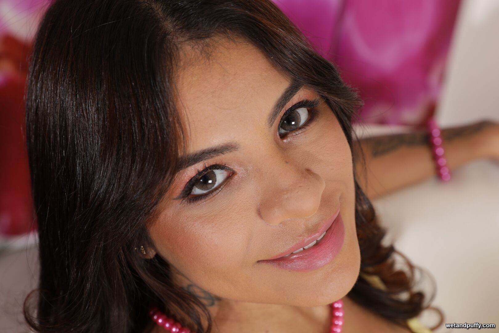 Michy — Closeup Pussy Pump