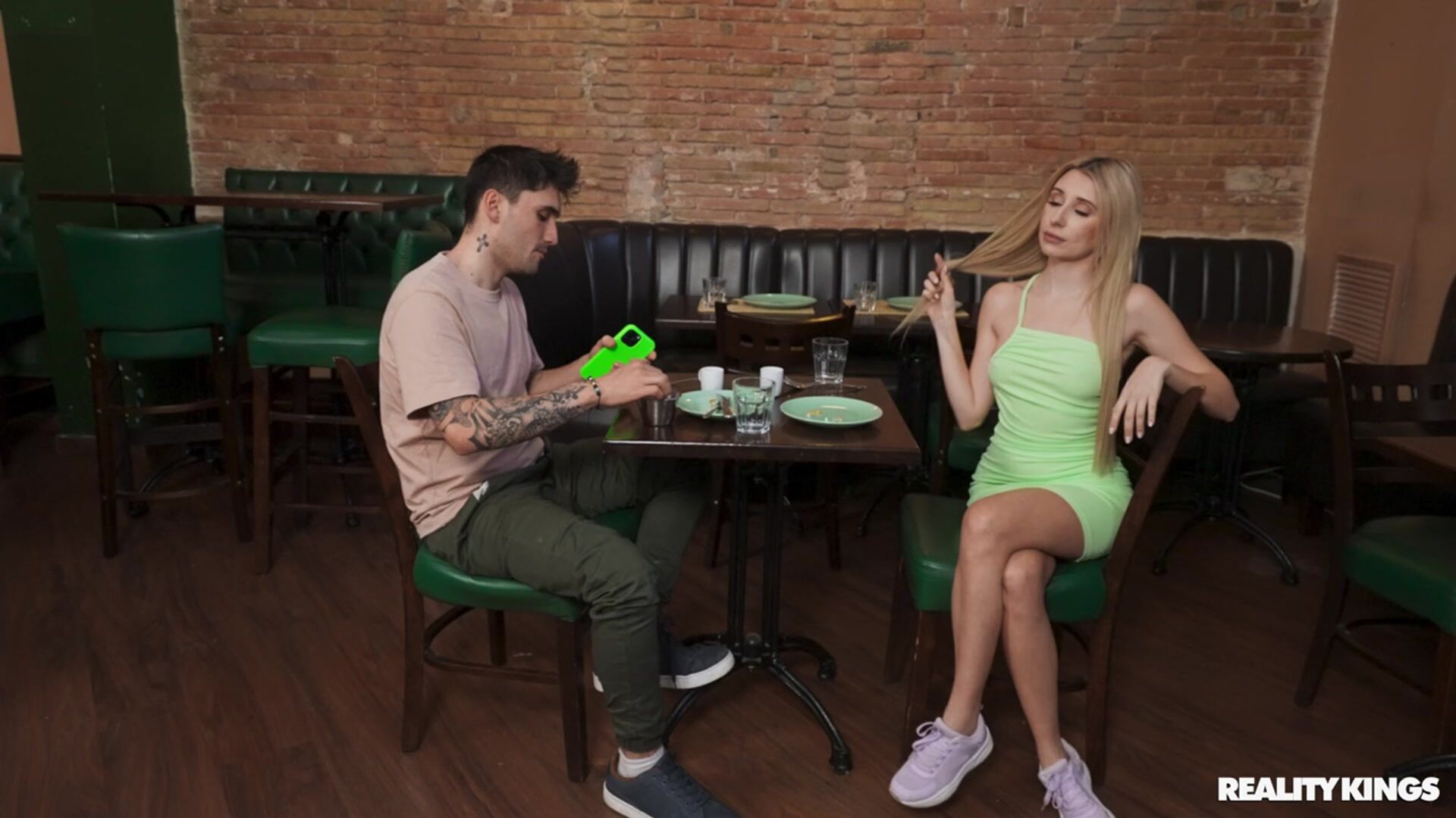 Restaurant Fucking