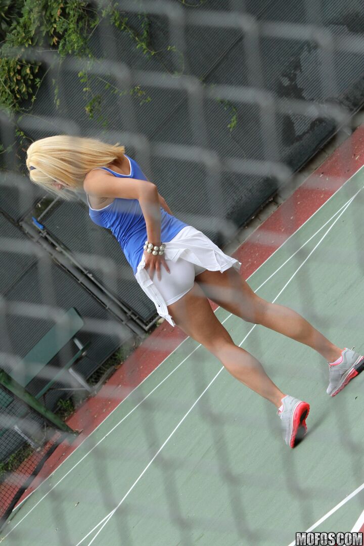 Tennis Lessons: How to Handle the Balls