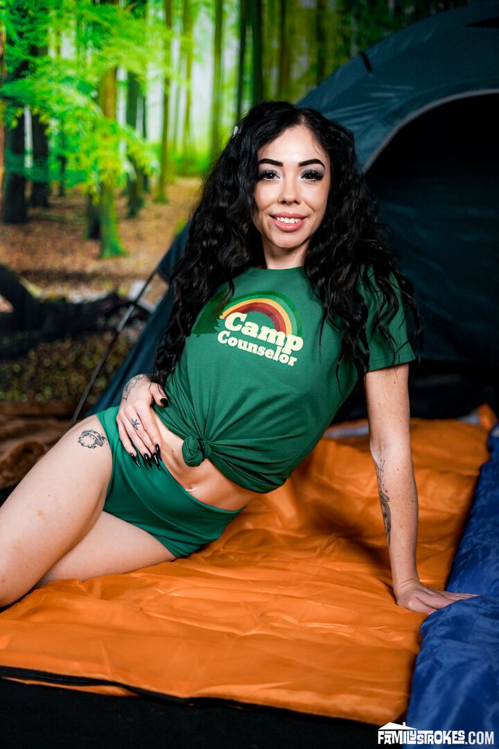 Cumming and Camping (Lilith Reine TeamSkeet Debut)