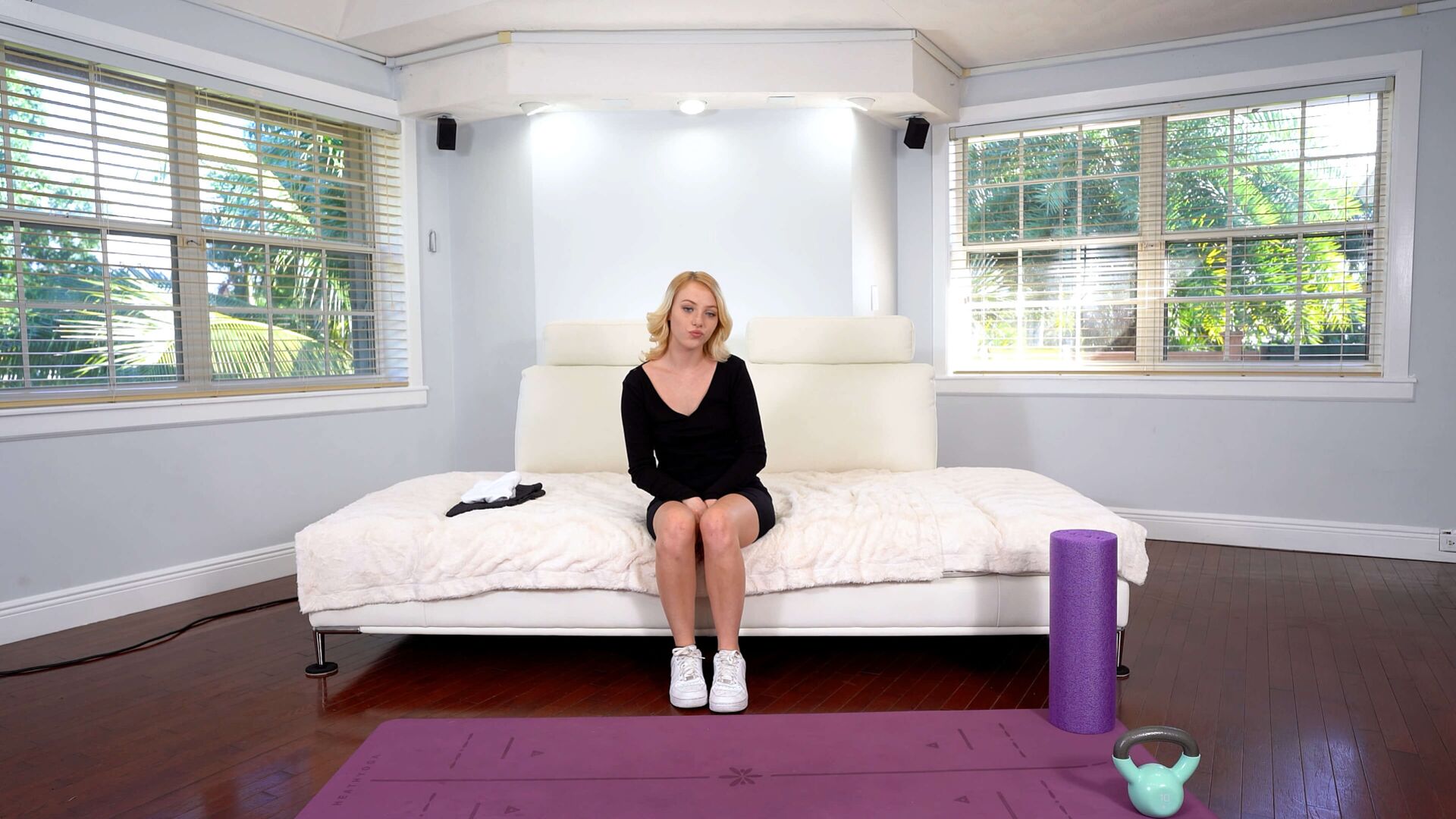 Casting And Creampie Tiny 105lb Southern Teen In Yoga Pants