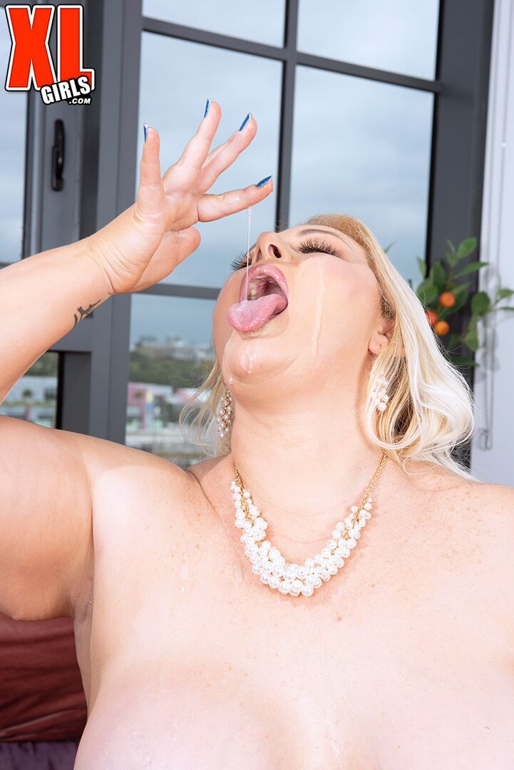 Selah Rain: The Swinging MILF & The Swinging Dick