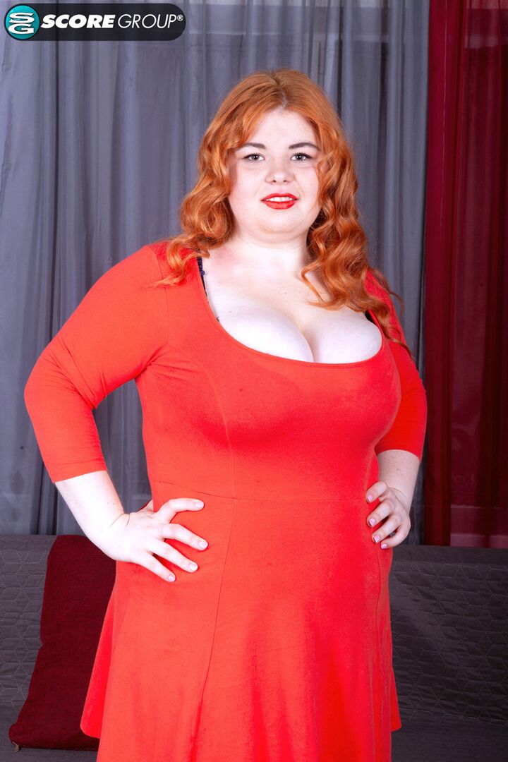 Loida: The Fleshy Redhead-Next-Door
