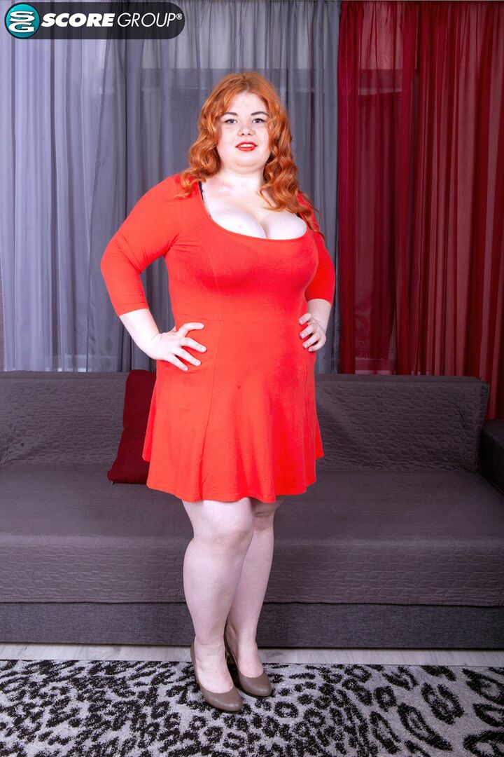 Loida: The Fleshy Redhead-Next-Door