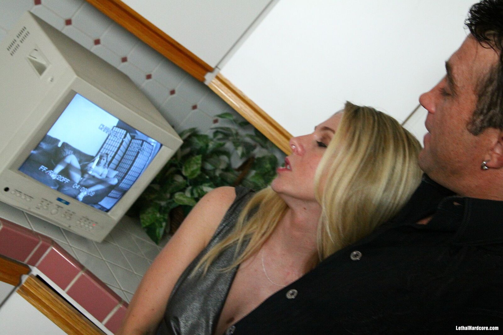 Slutty Angela Attison And Bentley Both Fuck Billy Glide