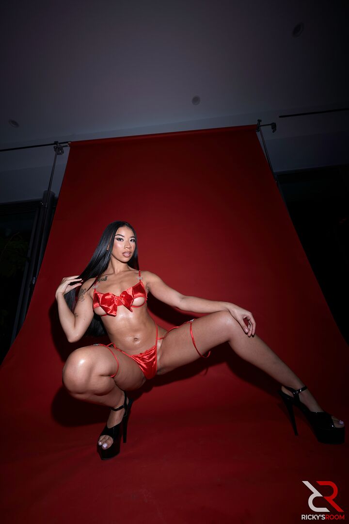 An Unwrapped Holiday Orgy Part 2