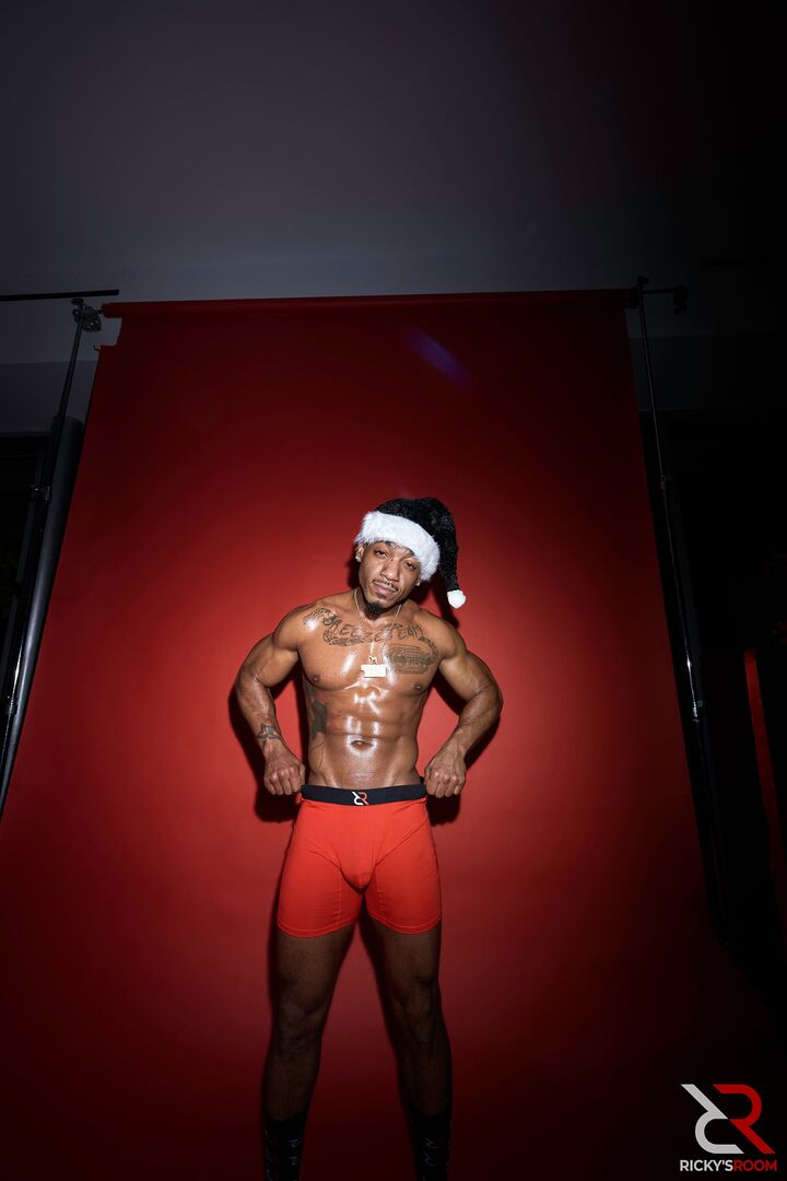 An Unwrapped Holiday Orgy Part 2