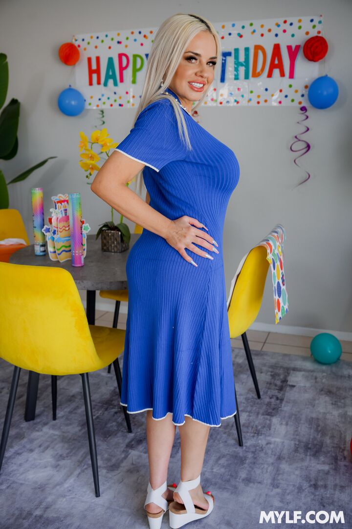 Breed Me On Your Birthday, You Fucking Virgin!