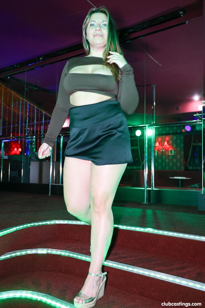 Her first bareback client in club
